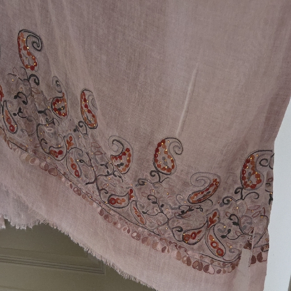 Pink Embroidered Kimono - Picture 3 of 5